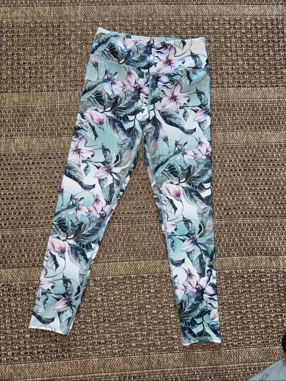 Evolution and Creation Floral Print Leggings in Mint and Pink ✨Brand New✨